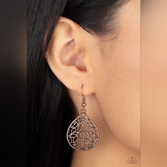 Valley Estate Copper Earring - Picture 3 of 3